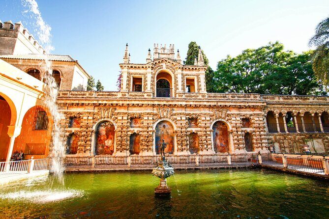 Alcazar of Seville Guided tour with Skip the Line Access - Why the Real Alcázar feels like multiple worlds