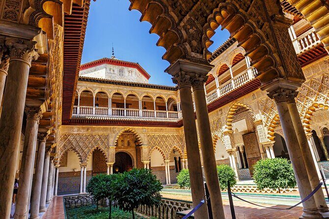 Alcazar of Seville Guided tour with Skip the Line Access - Baths and formal spaces: María Padilla Bath and the feeling of court life