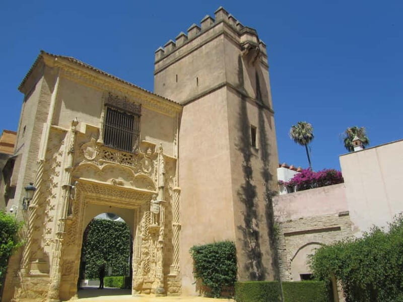 SEVILLE: REAL ALCÁZAR TOUR - Inside the rooms: what you’re really watching for